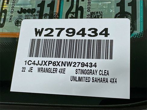 Used 2022 Jeep Wrangler Unlimited Sahara w/ Cold Weather Group image 16