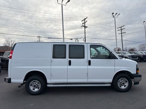 Used 2024 GMC Savana 2500 w/ Driver Convenience Package RWD image 6
