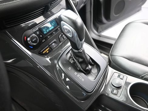 Used 2015 Ford Escape Titanium w/ Equipment Group 301A AWD/4WD image 24