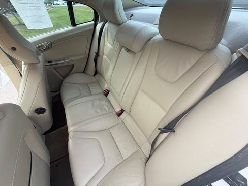 Used 2013 Volvo S60 T5 FWD image 25