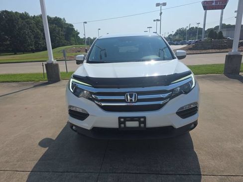 Used 2017 Honda Pilot EX image 8