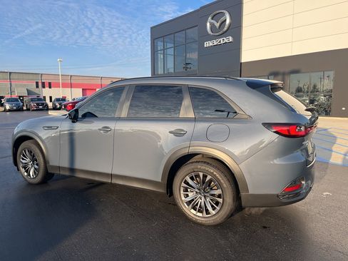 Certified 2025 MAZDA CX-70 3.3 Turbo w/ Preferred Package image 3