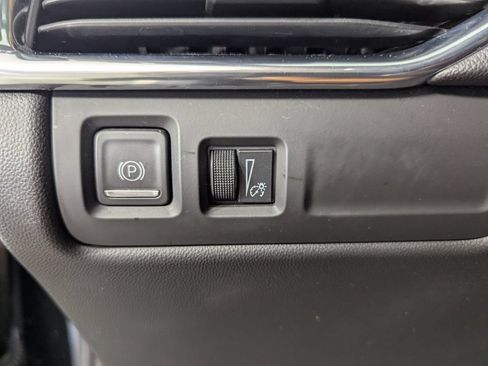 Used 2021 Cadillac XT4 Premium Luxury FWD image 14