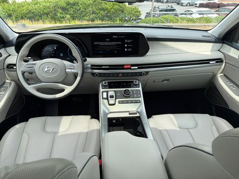Used 2023 Hyundai Palisade Calligraphy AWD/4WD image 2