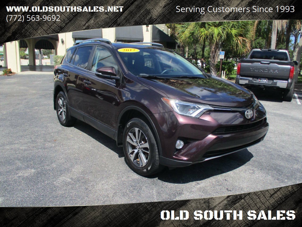 Used 2017 Toyota RAV4 XLE AWD/4WD image 1