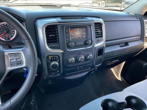 Used 2024 RAM 1500 Classic SLT AWD/4WD image 17