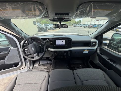 New 2026 Ford F250 XL image 4