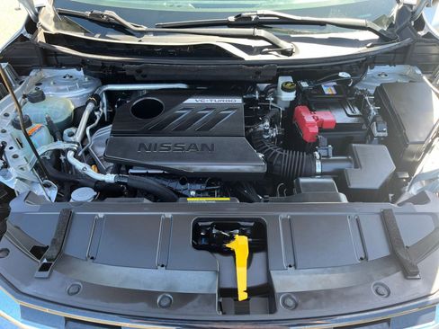 Used 2024 Nissan Rogue SV image 28