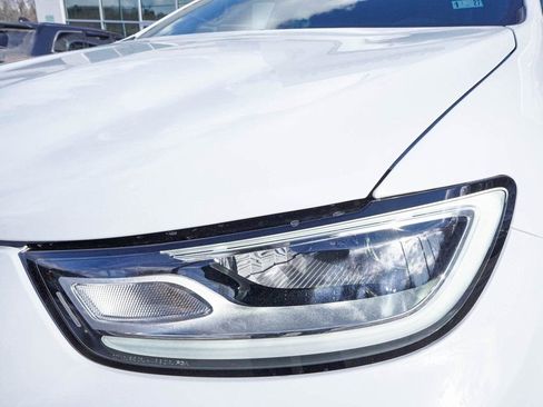 New 2026 Chrysler Pacifica Select image 48