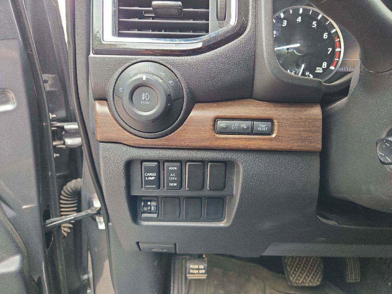Used 2021 Nissan Titan Platinum Reserve w/ Moonroof Package AWD/4WD image 15