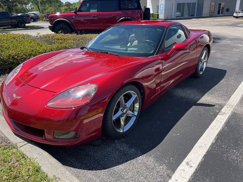Used 2012 Chevrolet Corvette Coupe w/ 2LT Preferred Equipment Group image 16