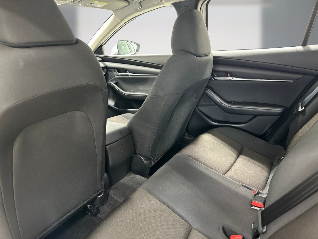 Used 2025 MAZDA MAZDA3 s FWD image 15