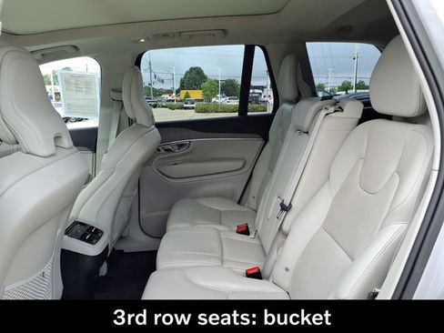 Certified 2023 Volvo XC90 B5 Plus AWD/4WD image 19