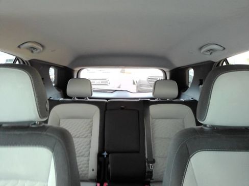 Used 2019 Chevrolet Equinox LT FWD image 30