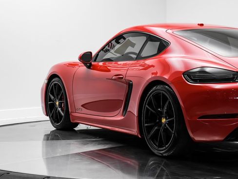 Used 2019 Porsche 718 Cayman GTS RWD image 15
