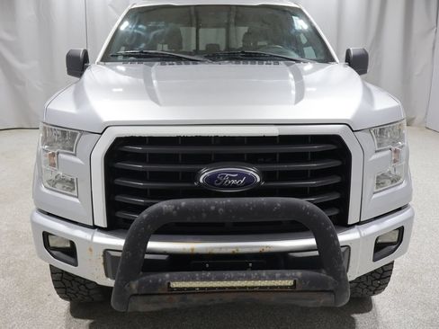 Used 2016 Ford F150 XLT w/ Equipment Group 302A Luxury AWD/4WD image 9