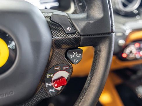 Used 2017 Ferrari F12 Berlinetta RWD image 41