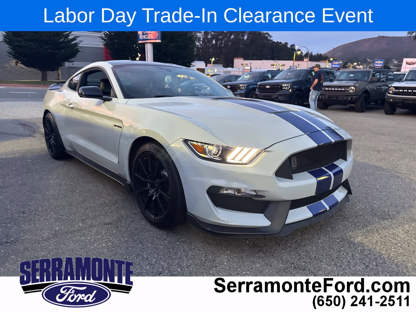 Used 2016 Ford Mustang Shelby GT350 w/ Technology Package RWD image 1