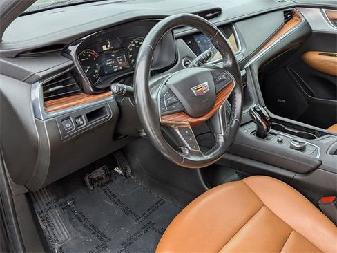 Certified 2023 Cadillac XT5 Premium Luxury image 9