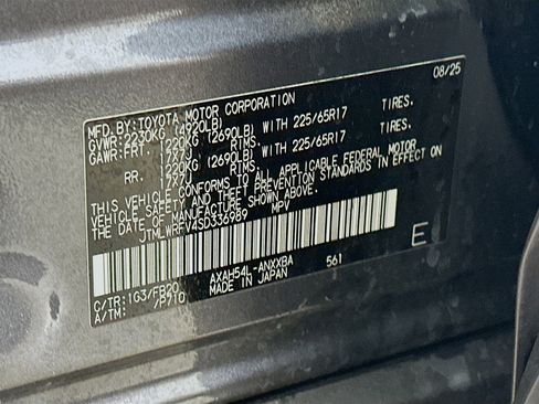 Used 2025 Toyota RAV4 LE AWD/4WD image 12