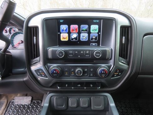 Used 2018 Chevrolet Silverado 1500 LTZ Z71 image 21