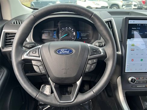 Used 2022 Ford Edge SEL w/ Convenience Package image 10