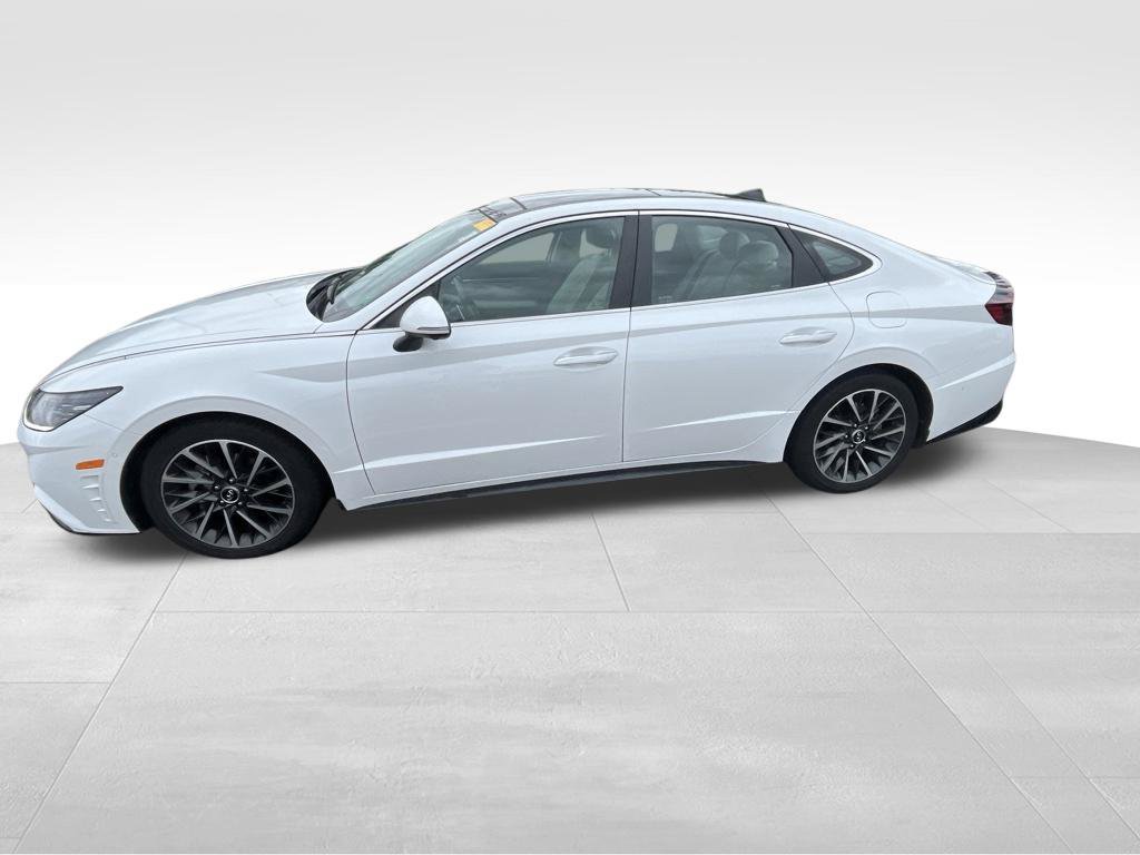 Used 2022 Hyundai Sonata Limited FWD image 2