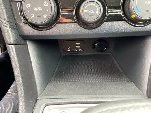 Certified 2022 Subaru Impreza 2.0i Premium AWD/4WD image 24