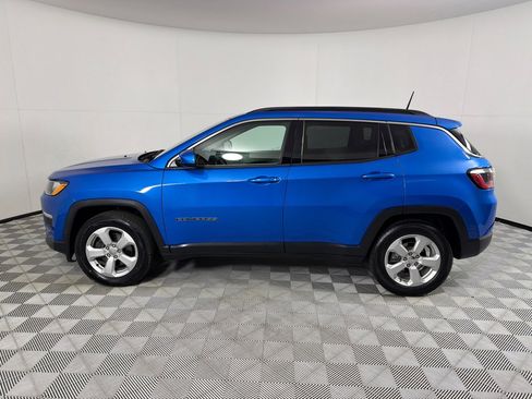Used 2018 Jeep Compass Latitude w/ Cold Weather Group FWD image 8