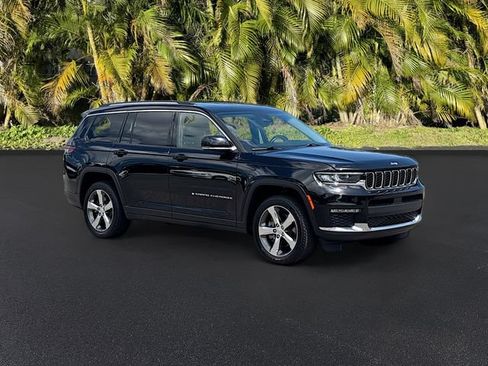 Used 2021 Jeep Grand Cherokee L Limited AWD/4WD image 2