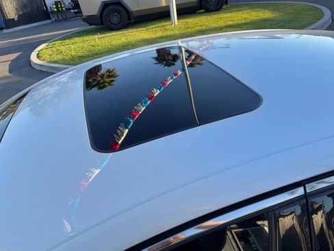 Used 2015 Ford Fusion SE w/ Equipment Group 502A image 12