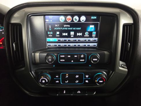 Used 2018 Chevrolet Silverado 1500 LT RWD image 25