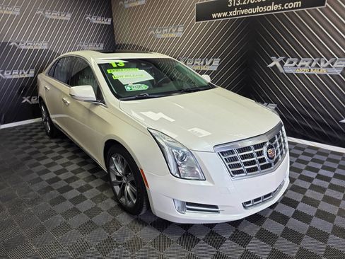Used 2013 Cadillac XTS Luxury w/ Driver Awareness Package FWD image 7