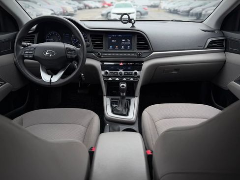 Used 2020 Hyundai Elantra SEL FWD image 13