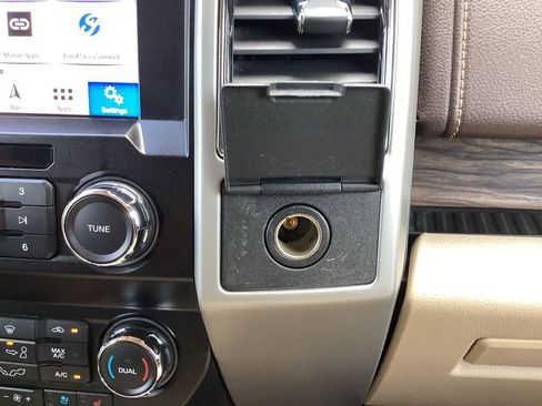 Used 2019 Ford F150 Lariat image 60