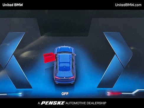 Used 2025 BMW X7 M60i image 7