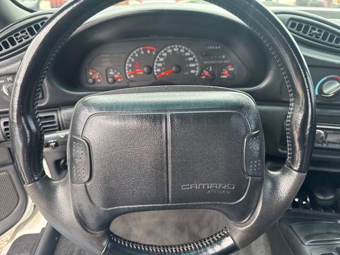 Used 1994 Chevrolet Camaro Z28 RWD image 15