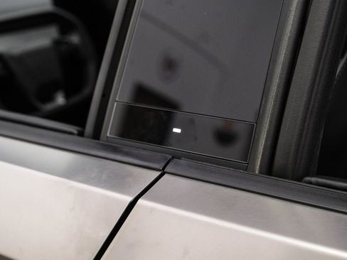 Used 2025 Tesla Cybertruck AWD Crew Cab image 44