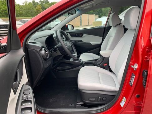 Used 2023 Hyundai Kona SEL image 32