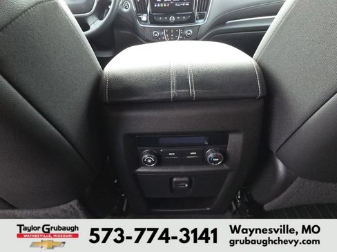 Used 2023 Chevrolet Traverse LT AWD/4WD image 30