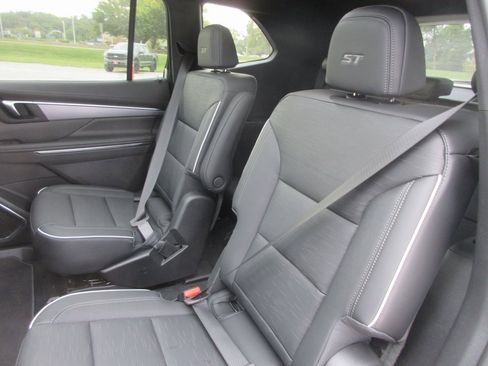 New 2026 Buick Enclave Sport Touring w/ Power Package image 16