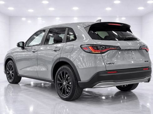Used 2026 Honda HR-V Sport image 3