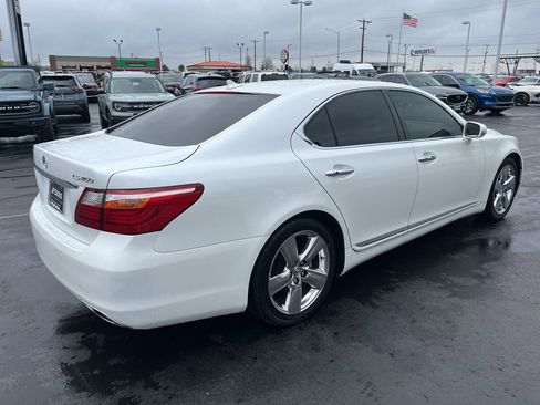 Used 2011 Lexus LS 460 w/ Comfort Pkg image 7