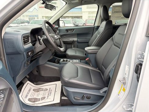 New 2026 Ford Maverick Lariat w/ Black Appearance Package image 9