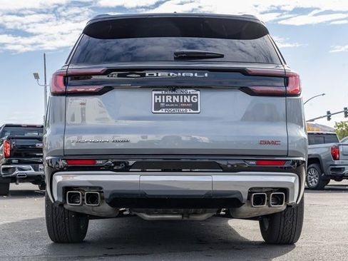 Used 2025 GMC Acadia Denali w/ LPO, Floor Liner Package image 31