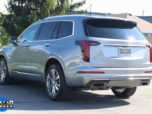 Used 2023 Cadillac XT6 Premium Luxury image 4
