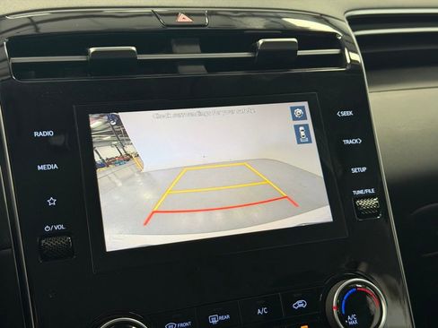Used 2023 Hyundai Tucson SE image 20