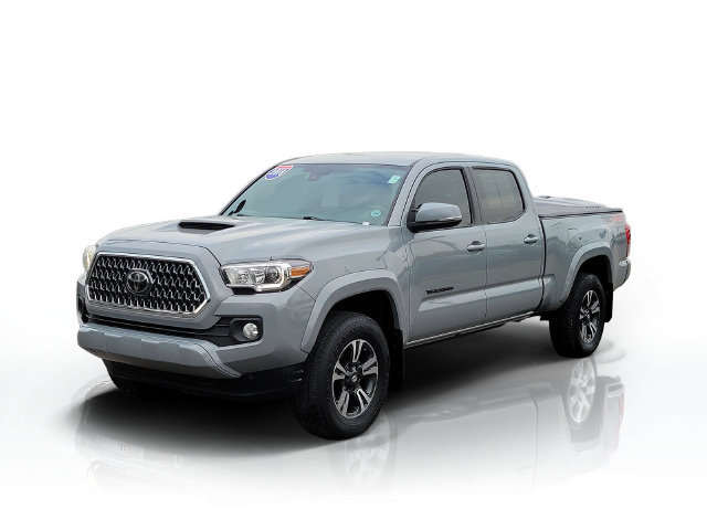 Used 2018 Toyota Tacoma TRD Sport AWD/4WD image 3