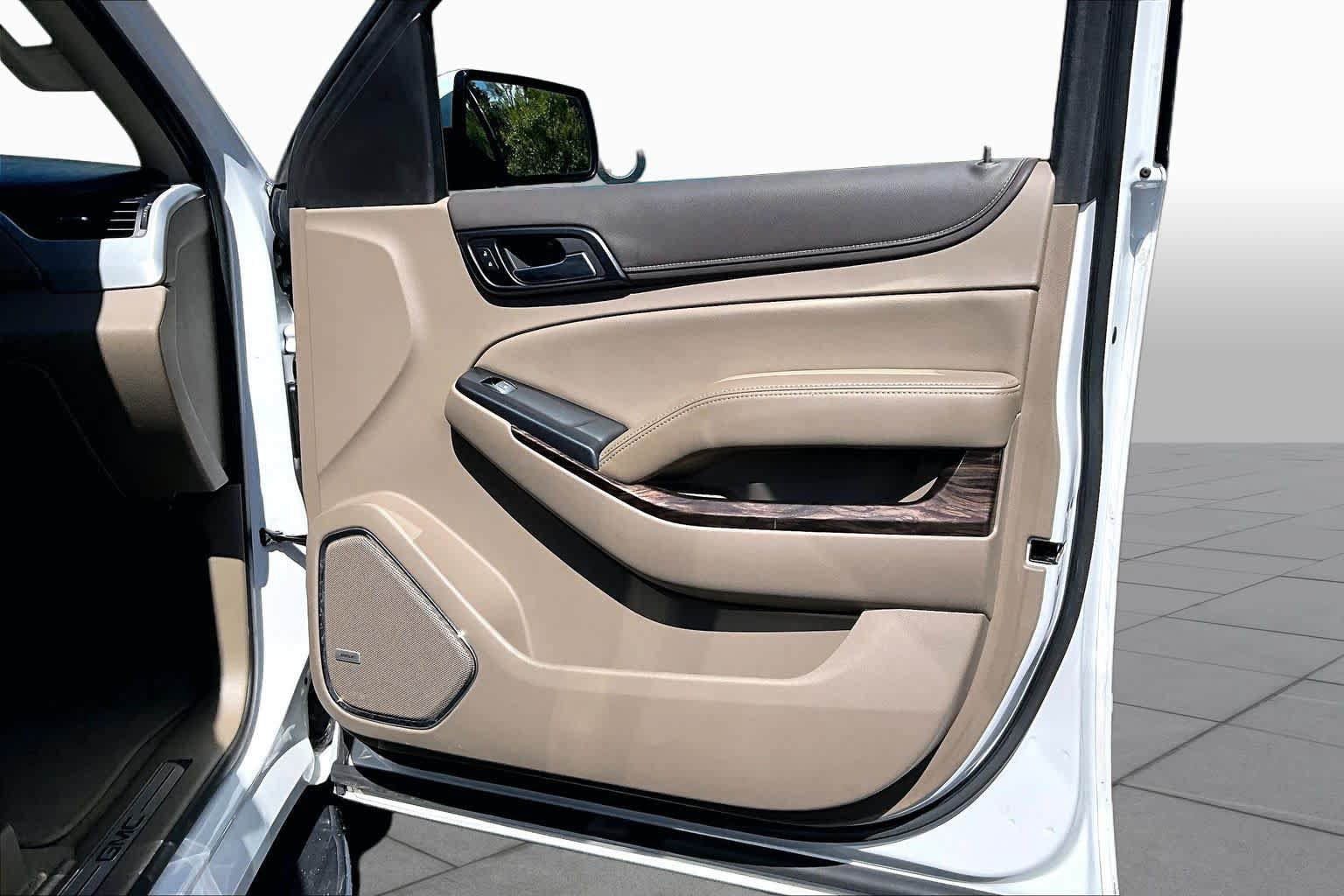 Used 2020 GMC Yukon SLT AWD/4WD image 22
