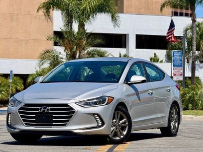 Used 2017 Hyundai Elantra SE w/ SE A/T Tech Package 03